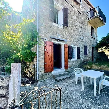 Charmante Maison Avec Vue Ideale Pour 4 Personnes * Sartène