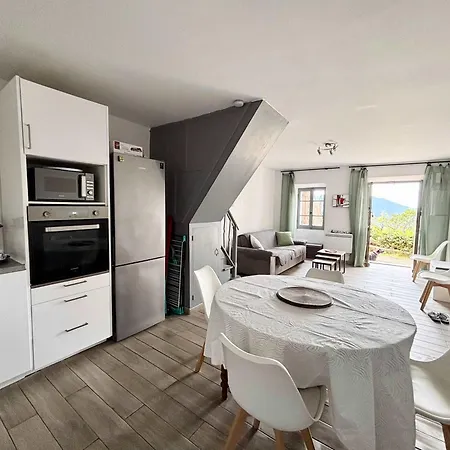 Ferienhaus Charmante Maison Avec Vue Ideale Pour 4 Personnes *