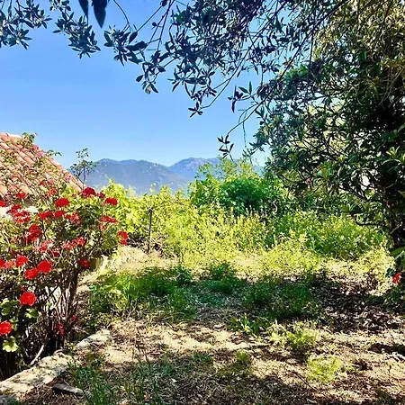 Holiday home Charmante Maison Avec Vue Ideale Pour 4 Personnes *
