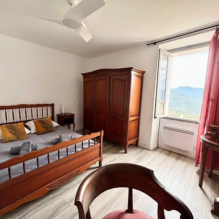 Ferienhaus Charmante Maison Avec Vue Ideale Pour 4 Personnes Sartène