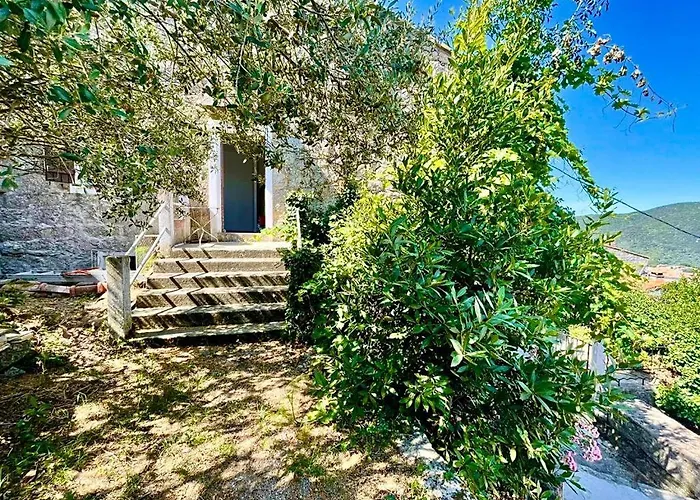 Holiday home Charmante Maison Avec Vue Ideale Pour 4 Personnes