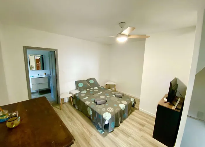 Charmante Maison Avec Vue Ideale Pour 4 Personnes * Sartene (Corsica)