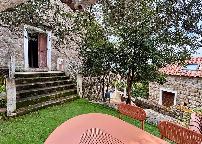 Charmante Maison Avec Vue Ideale Pour 4 Personnes Sartene (Corsica)